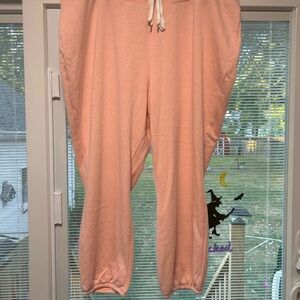 woman’s peach joggers  XXL